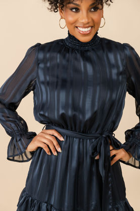 Imagen de Vestido Cuello Alto Seda Corto      (Exclusivo Pagina)