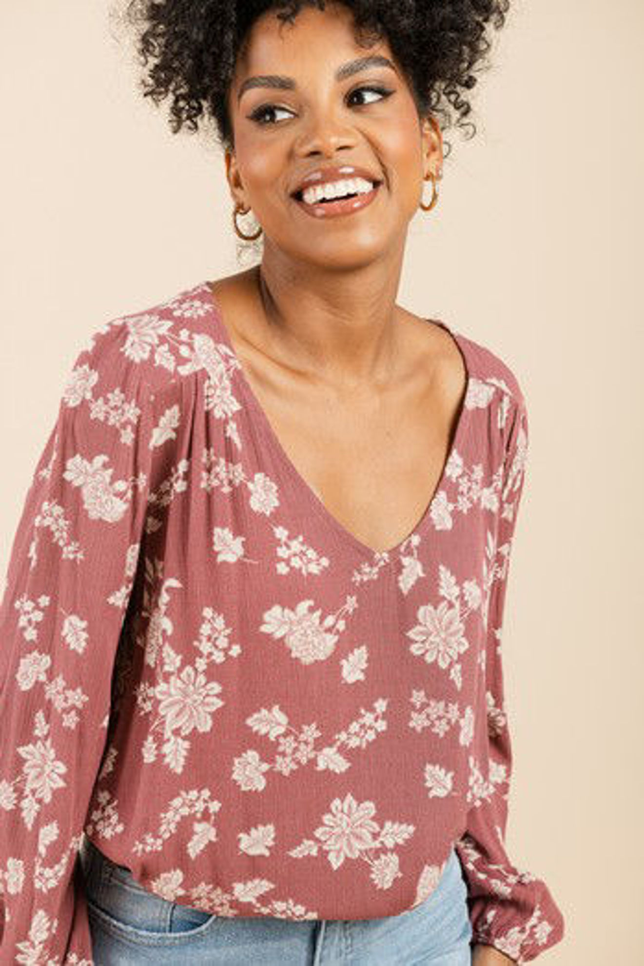 Imagen de Blusa Estampada Cuello V Manga Larga (Rayon)       (Exclusiva Pagina)