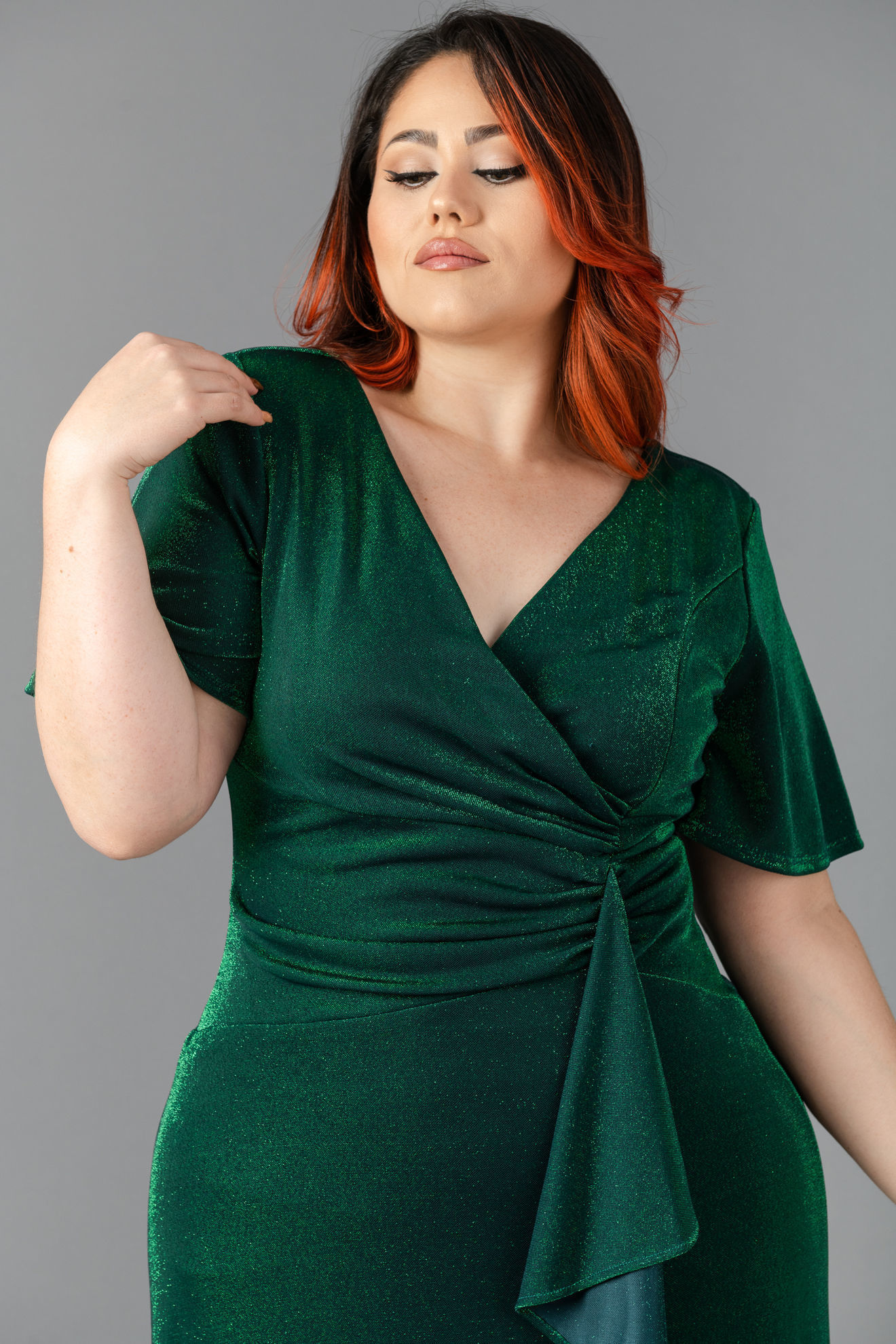 Imagen de Maxi Dress Brillo, Cuello V, detalle Vuelo En Falda