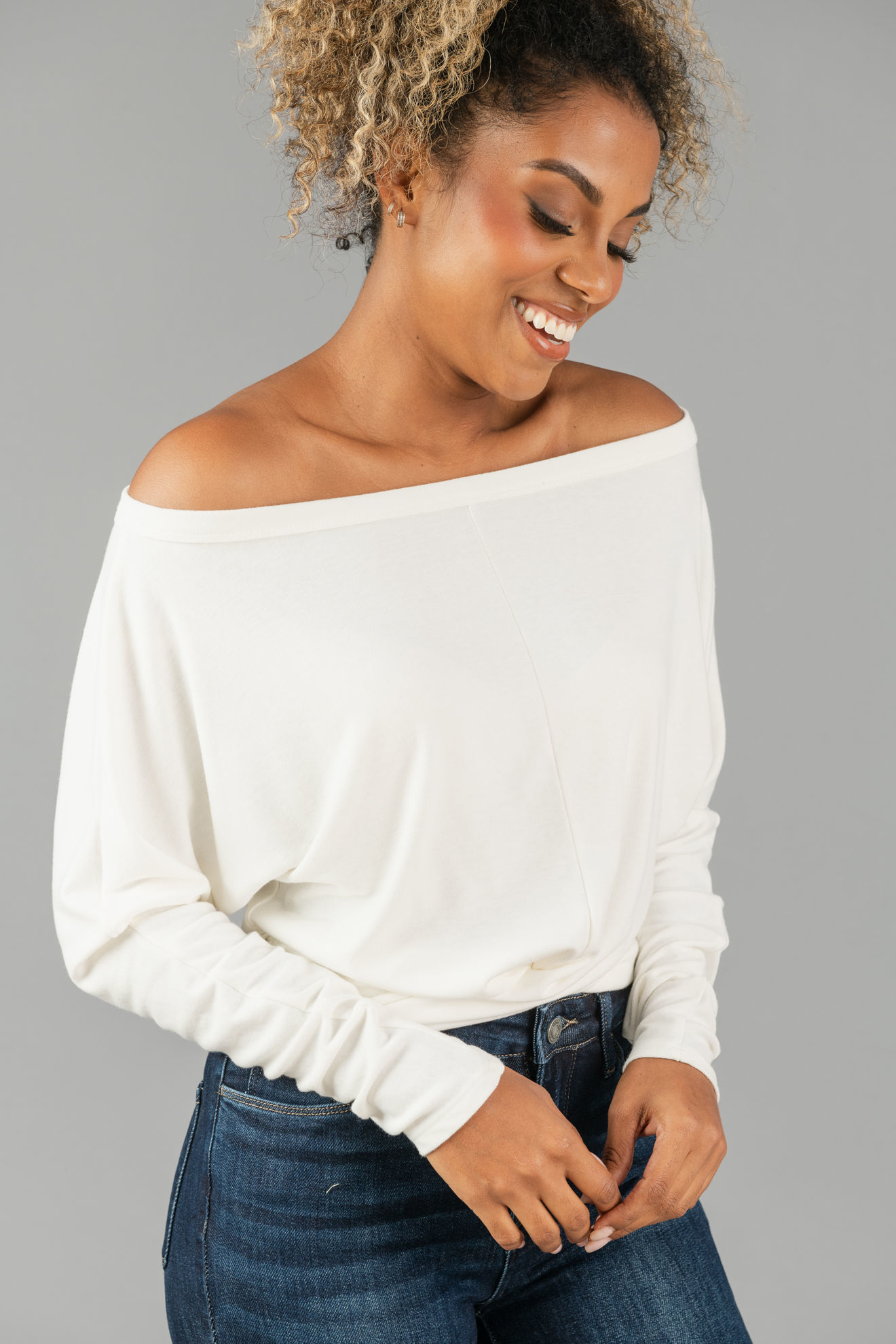 Imagen de Blusa M Larga Nudo Ruedo      ( Exclusiva Pagina )
