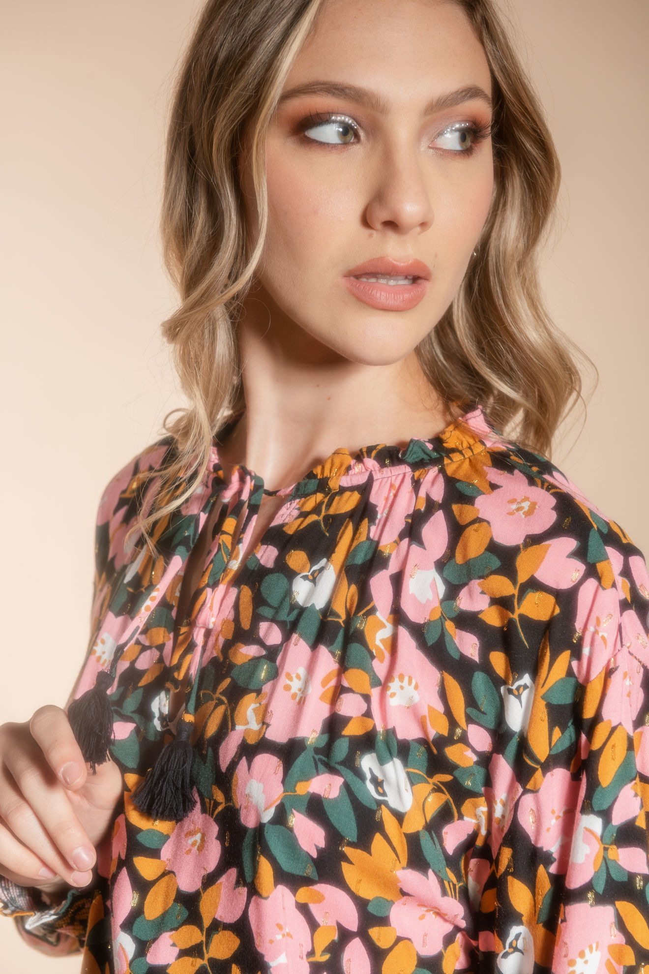 Imagen de Blusa Manga Larga Estampada Print Dorado
