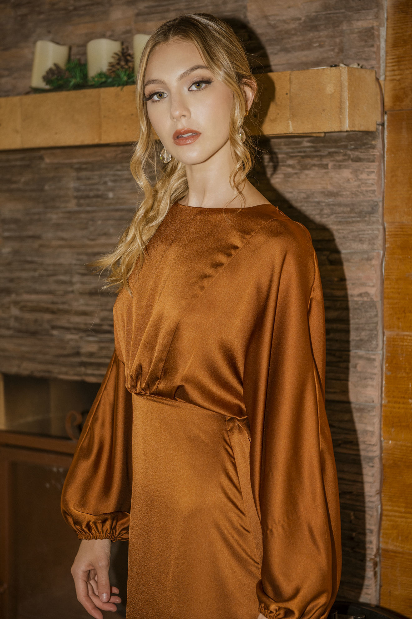 Imagen de Vestido Manga Larga Satín (Exclusivo Pagina)