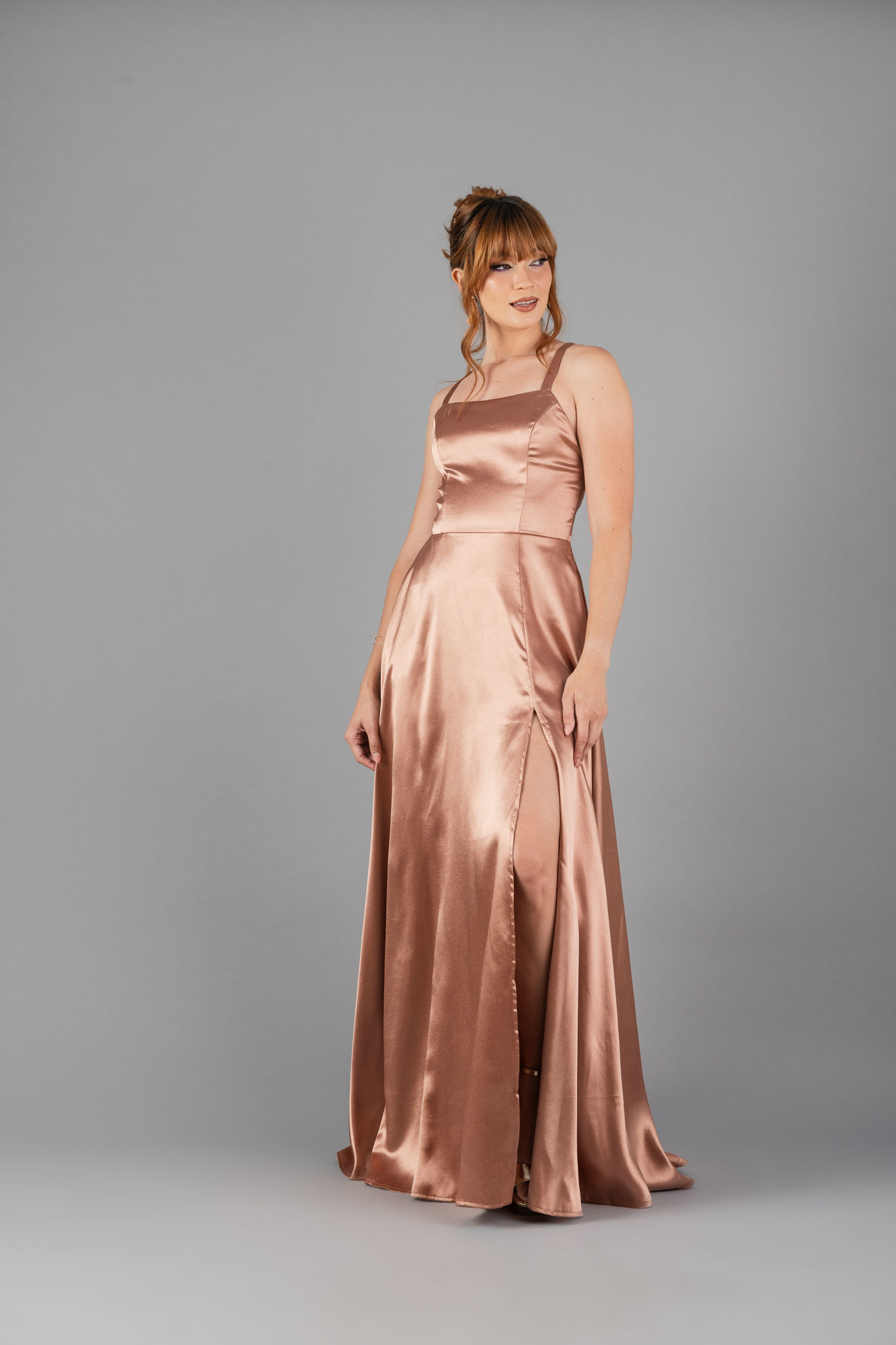 Imagen de Vestido Satín Espalda Descubierta (Exclusivo Página)