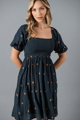 Imagen de Vestido Blusa Nido Abeja Con Bordado
