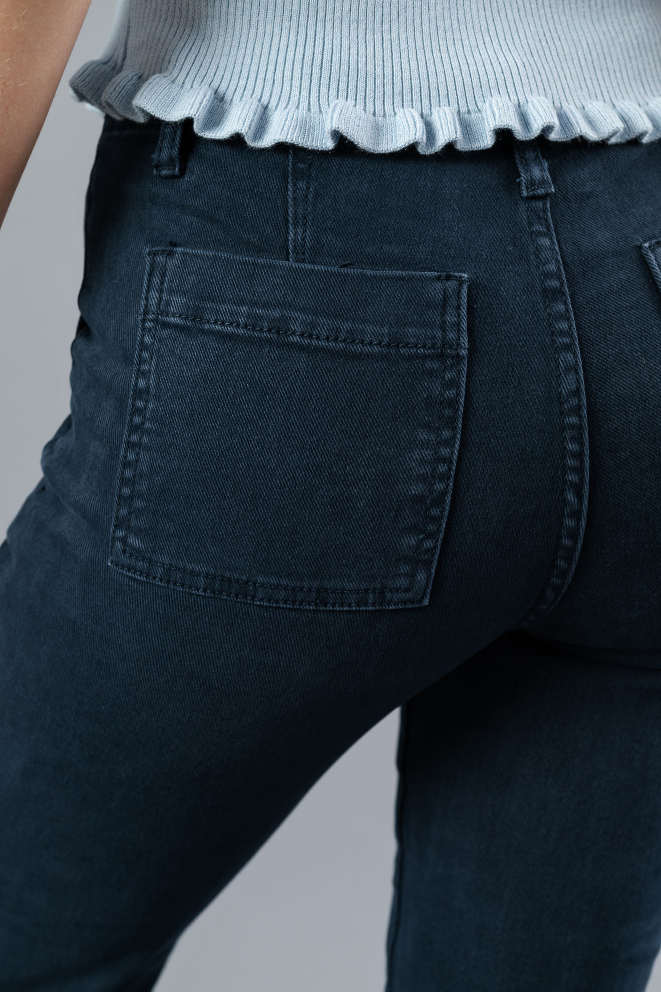 Imagen de High Rise-Ankle Flare-Patch Pocket Pants