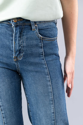 Imagen de Straight Leg, High Rise Jeans, Detalle Costura Frente