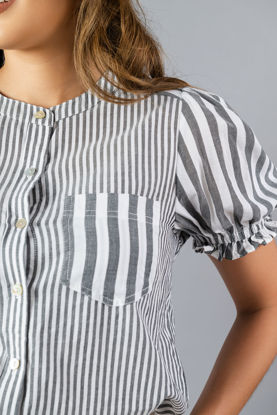 Imagen de Blusa En Rayas Cuello Chino   ( Exclusiva Pagina)