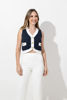 Imagen de Blusa estilo Chaleco Contraste Con Botones Dorados