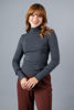 Imagen de Blusa Cuello Alto, Detalle Botones Puños