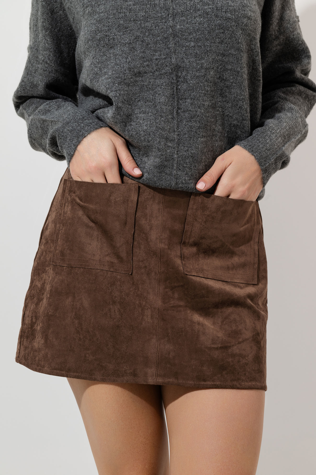 Imagen de Mini Falda En Suede Bolsillos Parche    ( Exclusiva Pagina)