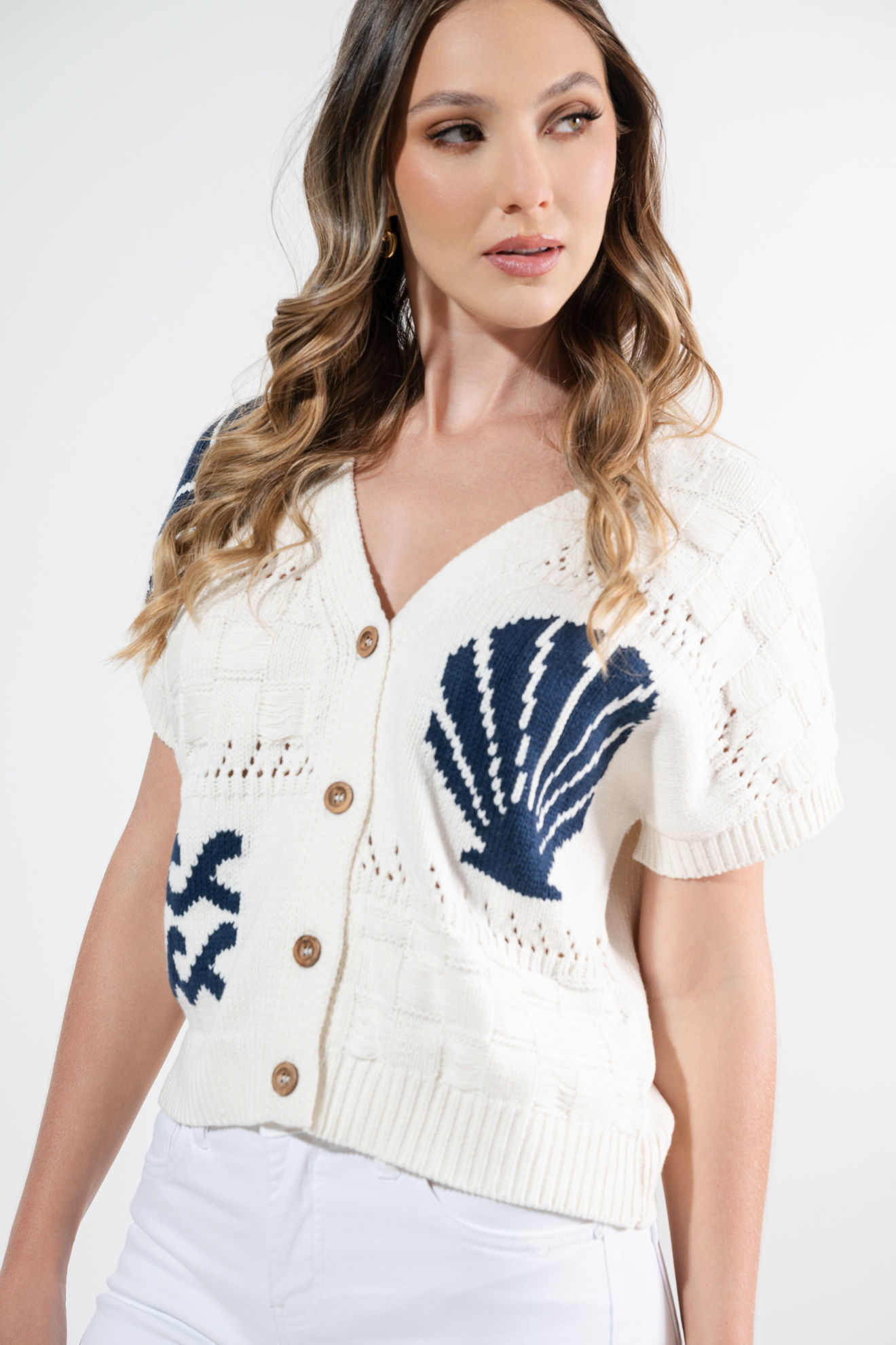 Imagen de Blusa Con Botones Graphic Conchas.  (Exclusivo Pagina)