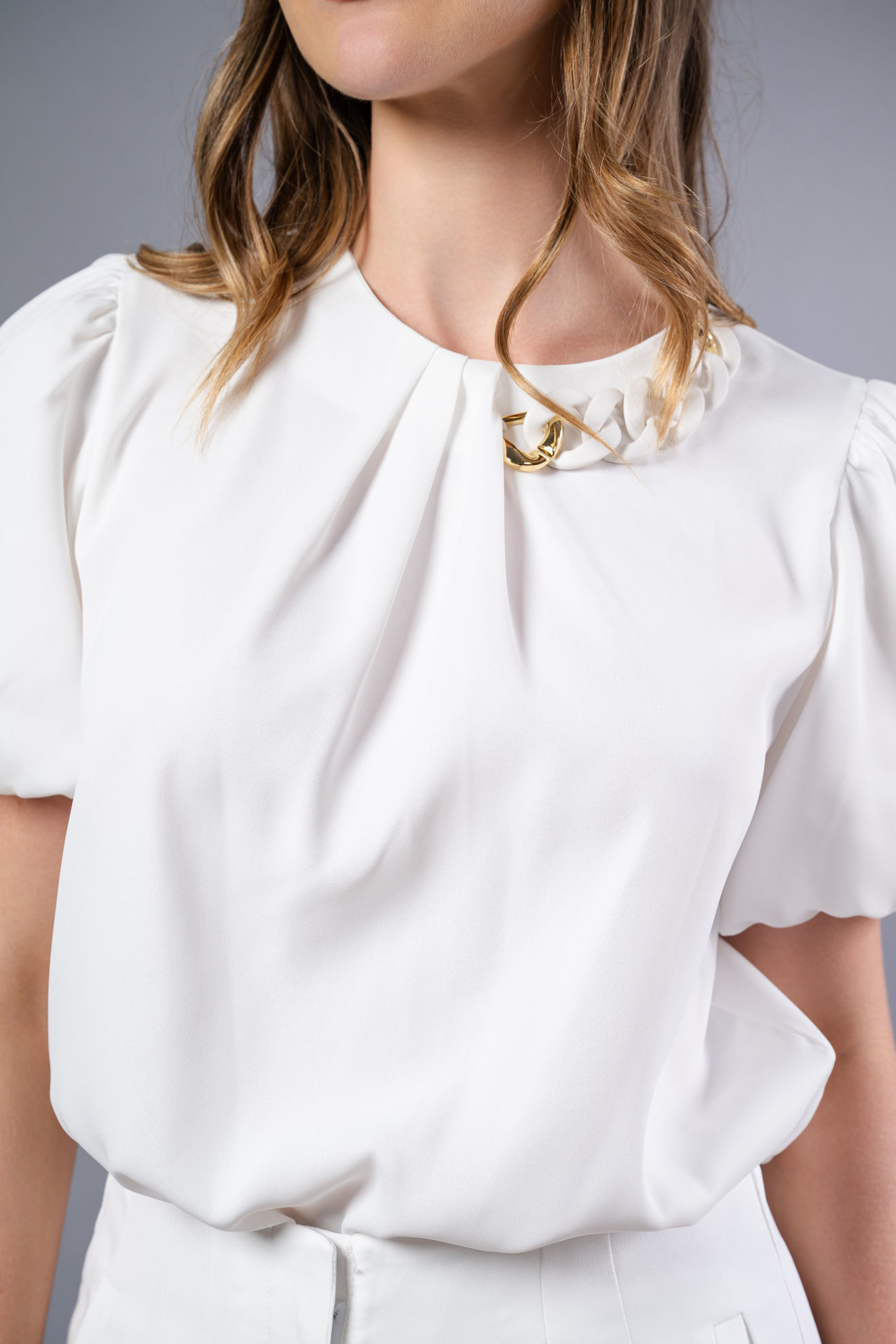 Imagen de Blusa Manga Corta Detalle Cadena
