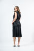 Imagen de Vestido En Satin Cuello Alto