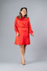 Imagen de Vestido En Satin Cuello Alto