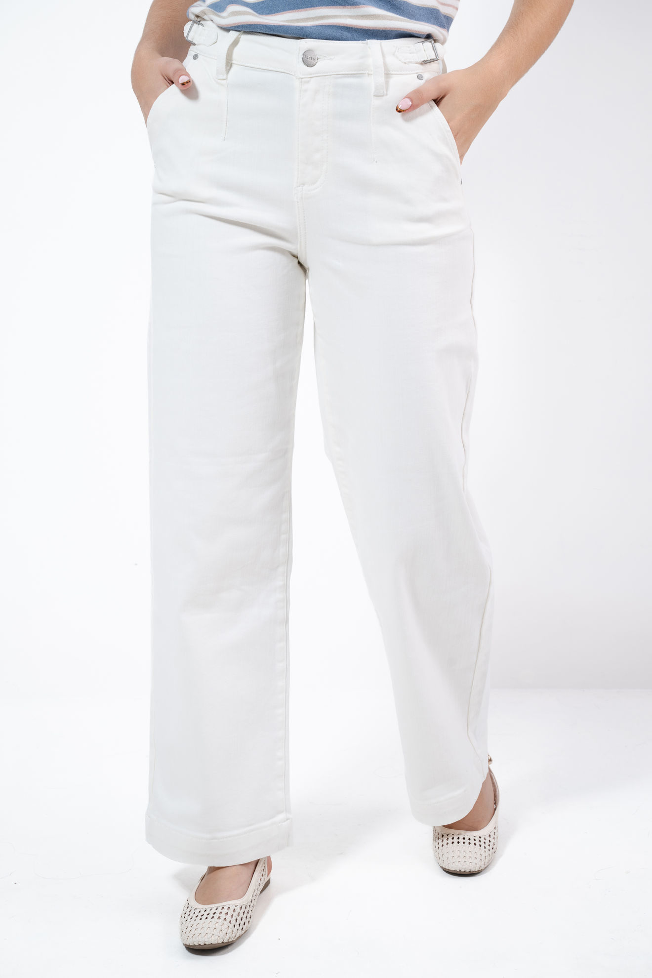 Imagen de High Rise Straight Leg Jeans