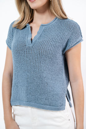 Imagen de Blusa Tejida Cuello V Manga Corta